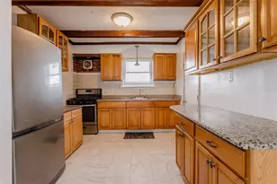 32-12 208th St, Bayside, NY 11361 - Photo 3