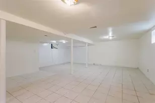 32-12 208th St, Bayside, NY 11361 - Photo 19