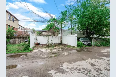 17209 Sayres Avenue, Jamaica, NY 11433 - Photo 21