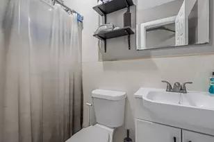 172-09 Sayres Ave, Jamaica, NY 11433 - Photo 19