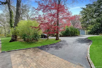 4 Old Homestead Road #4, Port Jefferson, NY 11777 - Photo 3