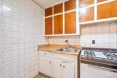 84-20 51st Avenue #5C, Elmhurst, NY 11373 - Photo 9