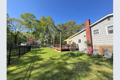 3 Debbie Trail, Hampton Bays, NY 11946 - Photo 11