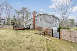 3 Debbie Trail, Hampton Bays, NY 11946 - Photo 17