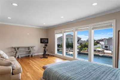 22 Viking Drive, West Islip, NY 11795 - Photo 33