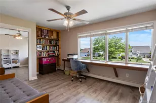 22 Viking Dr, West Islip, NY 11795 - Photo 35