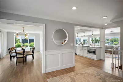 22 Viking Drive, West Islip, NY 11795 - Photo 19