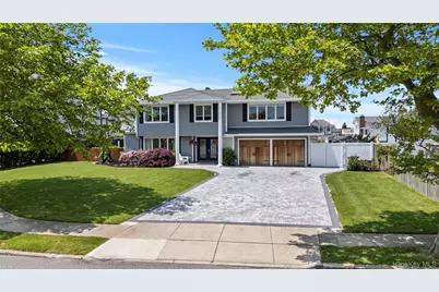 22 Viking Drive, West Islip, NY 11795 - Photo 1