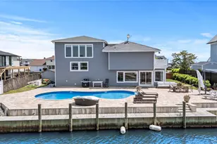 22 Viking Dr, West Islip, NY 11795 - Photo 43