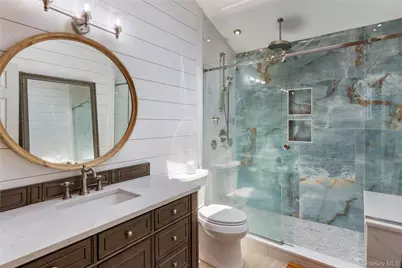 22 Viking Drive, West Islip, NY 11795 - Photo 31