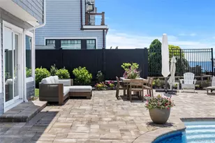 22 Viking Dr, West Islip, NY 11795 - Photo 39