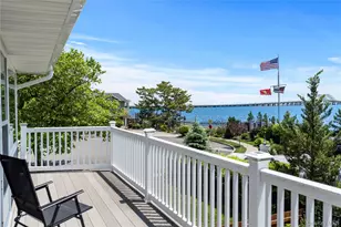 22 Viking Dr, West Islip, NY 11795 - Photo 25