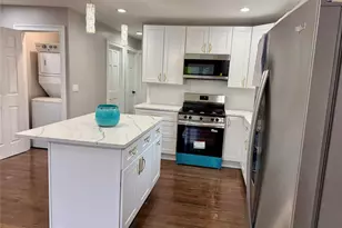 38 Moffitt Blvd, East Islip, NY 11730 - Photo 7