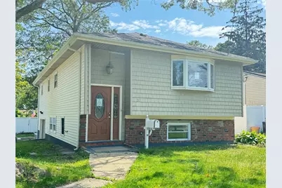38 Moffitt Boulevard, East Islip, NY 11730 - Photo 1