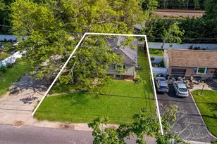 38 Moffitt Blvd, East Islip, NY 11730 - Photo 19