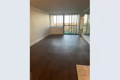 2 Bay Club Drive #10B, Bayside, NY 11360 - Photo 5