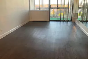 2 Bay Club Dr, Bayside, NY 11360 - Photo 5