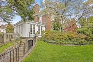 1-27 Beverly Rd, Douglaston, NY 11363 - Photo 33