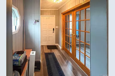 9 Reinhart Court, Melville, NY 11747 - Photo 5