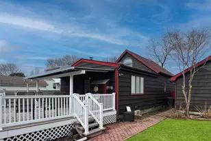 9 Reinhart Ct, Melville, NY 11747 - Photo 29