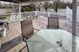 9 Reinhart Ct, Melville, NY 11747 - Photo 25