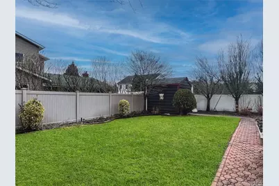 9 Reinhart Court, Melville, NY 11747 - Photo 27