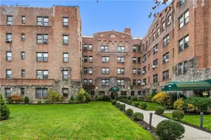 4784 Boston Post Rd, Pelham, NY 10803 - Photo 11