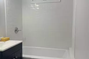 257 Union Ave, Patchogue, NY 11772 - Photo 5