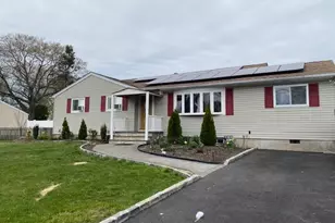 171 Minrol St, Port Jefferson Station, NY 11776 - Photo 3