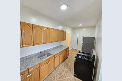 590 E 3rd Street #3H, Mount Vernon, NY 10553 - Photo 3