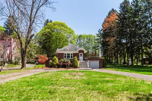 263 Quassaick Ave, New Windsor, NY 12553 - Photo 3