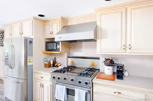 60 A Union Ave, Center Moriches, NY 11934 - Photo 5