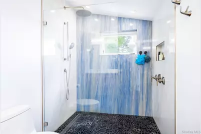 60A Union Avenue, Center Moriches, NY 11934 - Photo 19