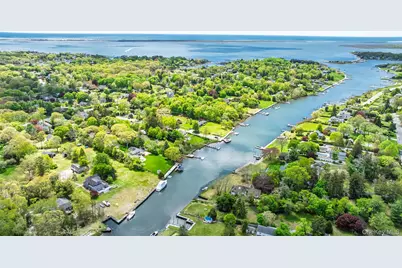 60A Union Avenue, Center Moriches, NY 11934 - Photo 45