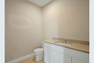 47 Dartmouth Drive, Poughkeepsie, NY 12603 - Photo 17