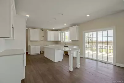 47 Dartmouth Drive, Poughkeepsie, NY 12603 - Photo 7