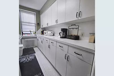 215-43 48th Avenue #3B, Bayside, NY 11364 - Photo 5