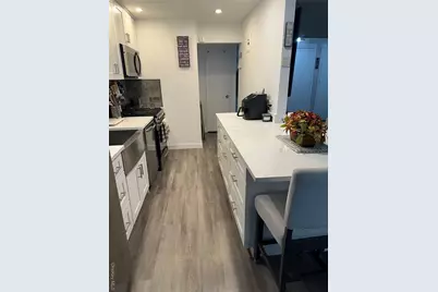 241-20 Northern Boulevard #1M, Douglaston, NY 11362 - Photo 7