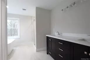 5 Colonels Path, Manorville, NY 11949 - Photo 19