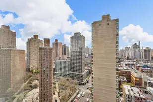 345 E 93rd St, New York, NY 10128 - Photo 3