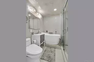 345 E 93rd St, New York, NY 10128 - Photo 15