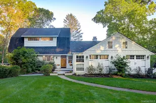 2 Spring Hollow Rd, Centerport, NY 11721 - Photo 3