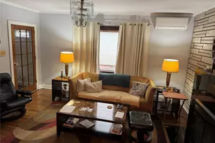 111-54 178th Pl, Addisleigh Park, NY 11433 - Photo 9