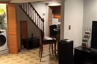 111-54 178th Pl, Addisleigh Park, NY 11433 - Photo 35