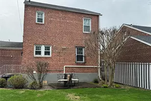 111-54 178th Pl, Addisleigh Park, NY 11433 - Photo 7