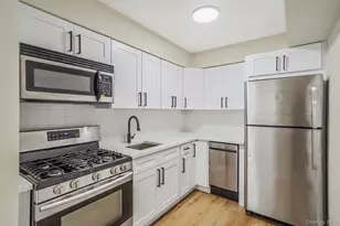 51 Pointe Cir S, Coram, NY 11727 - Photo 3