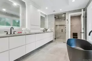 80 The Oaks, Roslyn, NY 11576 - Photo 29