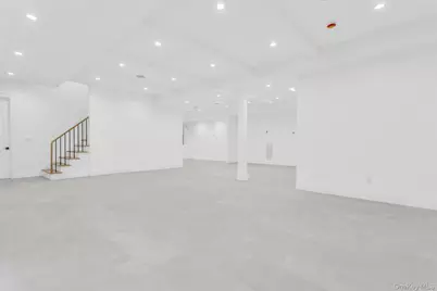 80 The Oaks, Roslyn, NY 11576 - Photo 41