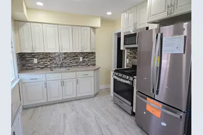 179 Fairlawn Ave, West Hempstead, NY 11552 - Photo 3