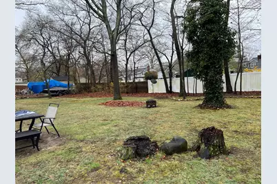 76 Samuel Street, Ronkonkoma, NY 11779 - Photo 3